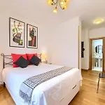 Vivienda Turistica Acogedora Y Elegante En Irala