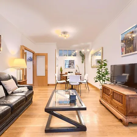 アパート Vivienda Turistica Acogedora Y Elegante En Irala ビルバオ