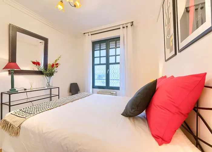 Vivienda Turistica Acogedora Y Elegante En Irala ビルバオ